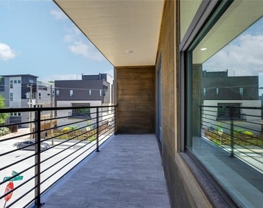 2011 Kirby Street - Photo Thumbnail 15