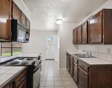10217 Ironwood Lane - Photo Thumbnail 10