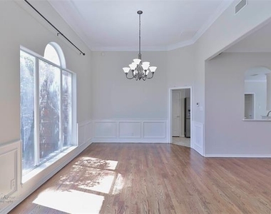 342 Pilgrim Road - Photo Thumbnail 13