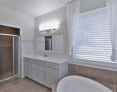 342 Pilgrim Road - Photo Thumbnail 18