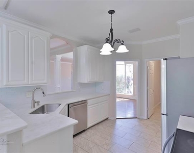 342 Pilgrim Road - Photo Thumbnail 11