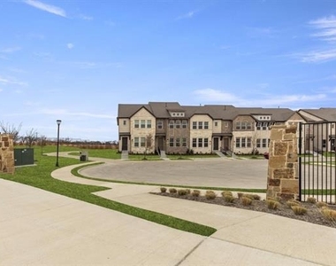 1064 Old Rosebud Drive - Photo Thumbnail 18