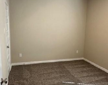 1123 Mesa Street - Photo Thumbnail 16