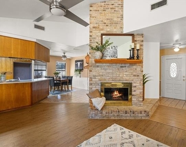 417 Sky Harbour Court - Photo Thumbnail 3