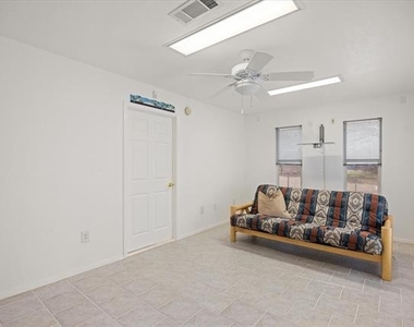 417 Sky Harbour Court - Photo Thumbnail 13
