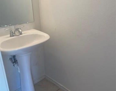 4602 Alamosa Street - Photo Thumbnail 12