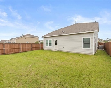 2915 Acacia Drive - Photo Thumbnail 29