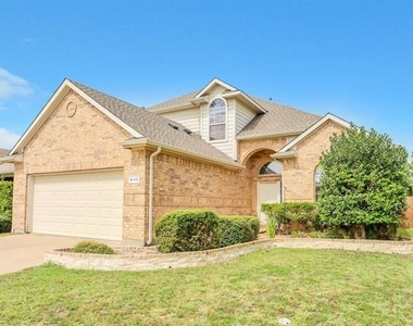 6113 Farrah Drive - Photo Thumbnail 1