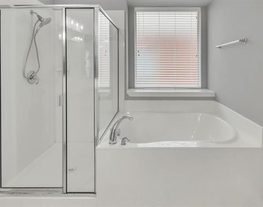6113 Farrah Drive - Photo Thumbnail 32
