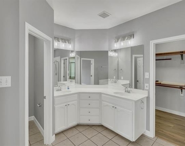 6113 Farrah Drive - Photo Thumbnail 28