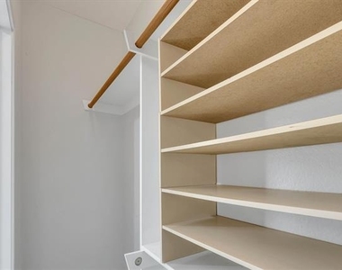 6113 Farrah Drive - Photo Thumbnail 25