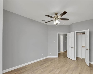 6113 Farrah Drive - Photo Thumbnail 20