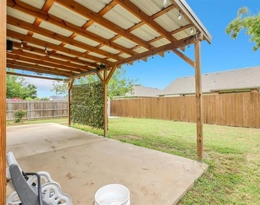 6113 Farrah Drive - Photo Thumbnail 36