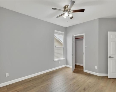 6113 Farrah Drive - Photo Thumbnail 23