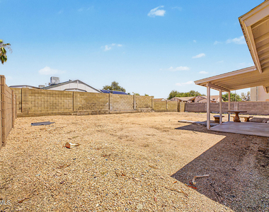 20601 N 33rd Avenue - Photo Thumbnail 23