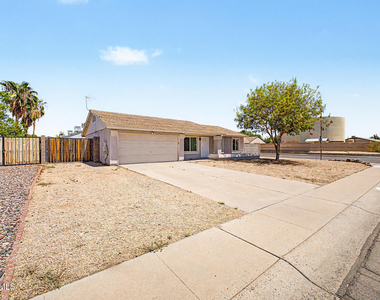 20601 N 33rd Avenue - Photo Thumbnail 27