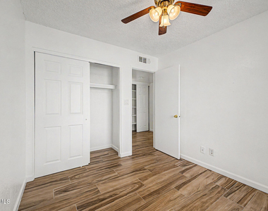 20601 N 33rd Avenue - Photo Thumbnail 19