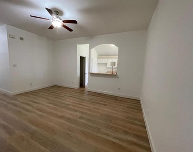 2049 Sunny Side Drive - Photo Thumbnail 30