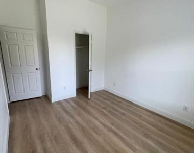 2049 Sunny Side Drive - Photo Thumbnail 18