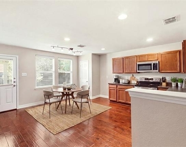 12858 Galaxy Drive - Photo Thumbnail 3