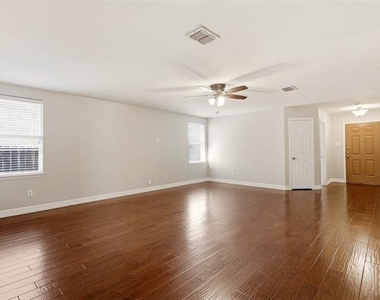 12858 Galaxy Drive - Photo Thumbnail 6