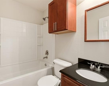 12858 Galaxy Drive - Photo Thumbnail 11