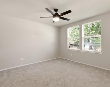 12858 Galaxy Drive - Photo Thumbnail 9