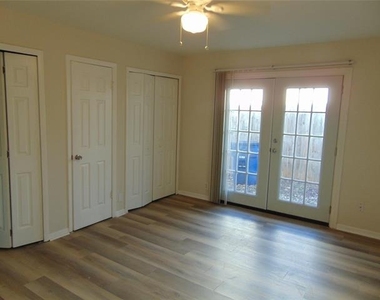 3655 Pallos Verdas Drive - Photo Thumbnail 9