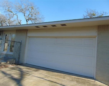 3655 Pallos Verdas Drive - Photo Thumbnail 15