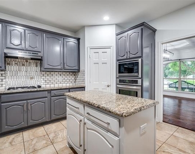 1329 Bateman Lane - Photo Thumbnail 17