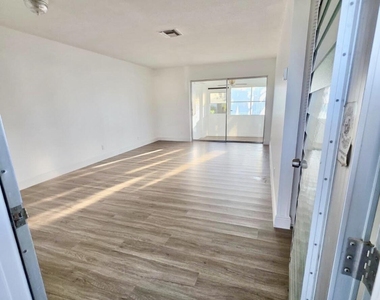 2965 Ashley Drive W - Photo Thumbnail 6