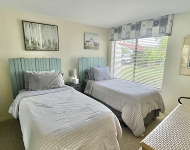5662 Ainsley Court - Photo Thumbnail 11
