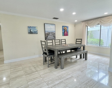 5662 Ainsley Court - Photo Thumbnail 8