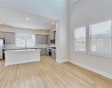 832 Concan Drive - Photo Thumbnail 17