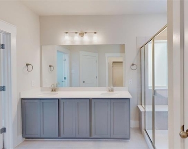 832 Concan Drive - Photo Thumbnail 20