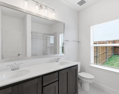 186 Balboa Lane - Photo Thumbnail 13