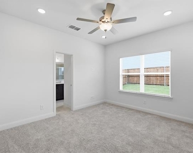 186 Balboa Lane - Photo Thumbnail 11