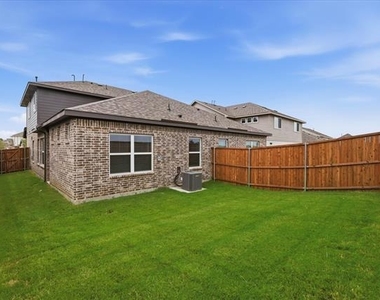 186 Balboa Lane - Photo Thumbnail 21