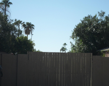 6935 E Hearn Road - Photo Thumbnail 16