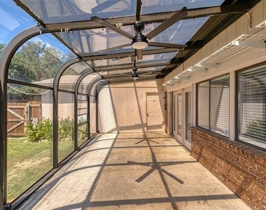 416 Lincoln Drive - Photo Thumbnail 25