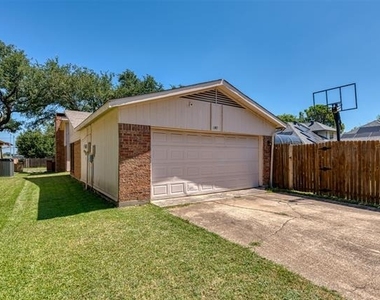 416 Lincoln Drive - Photo Thumbnail 30