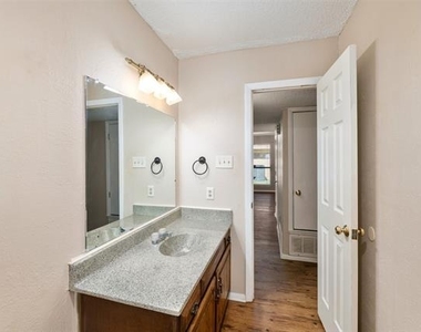 416 Lincoln Drive - Photo Thumbnail 21