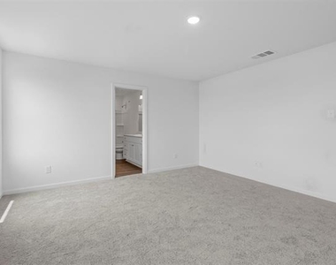120 Waterhouse Lake Drive - Photo Thumbnail 11