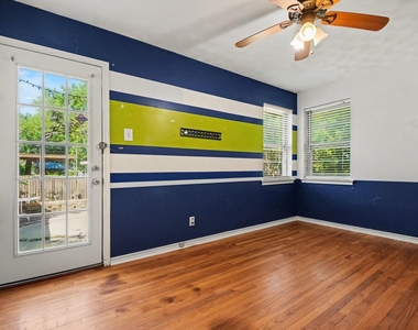 8057 Fall River Drive - Photo Thumbnail 13