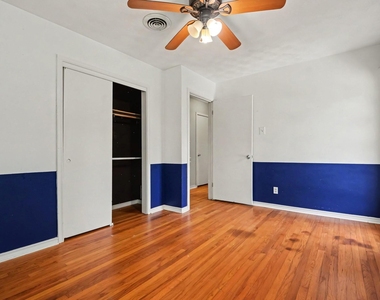 8057 Fall River Drive - Photo Thumbnail 27
