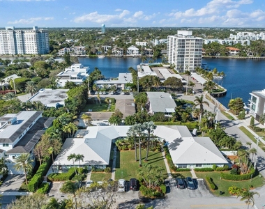 410 Venetian Drive - Photo Thumbnail 2