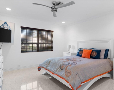 410 Venetian Drive - Photo Thumbnail 16