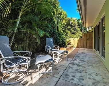 410 Venetian Drive - Photo Thumbnail 18