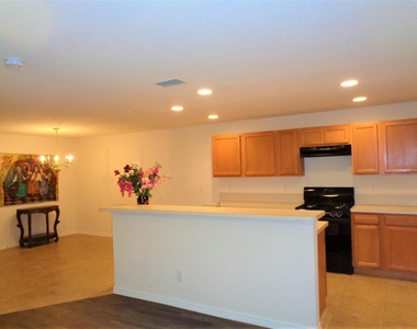 1636 Pointe West Way - Photo Thumbnail 10