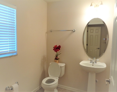1636 Pointe West Way - Photo Thumbnail 29